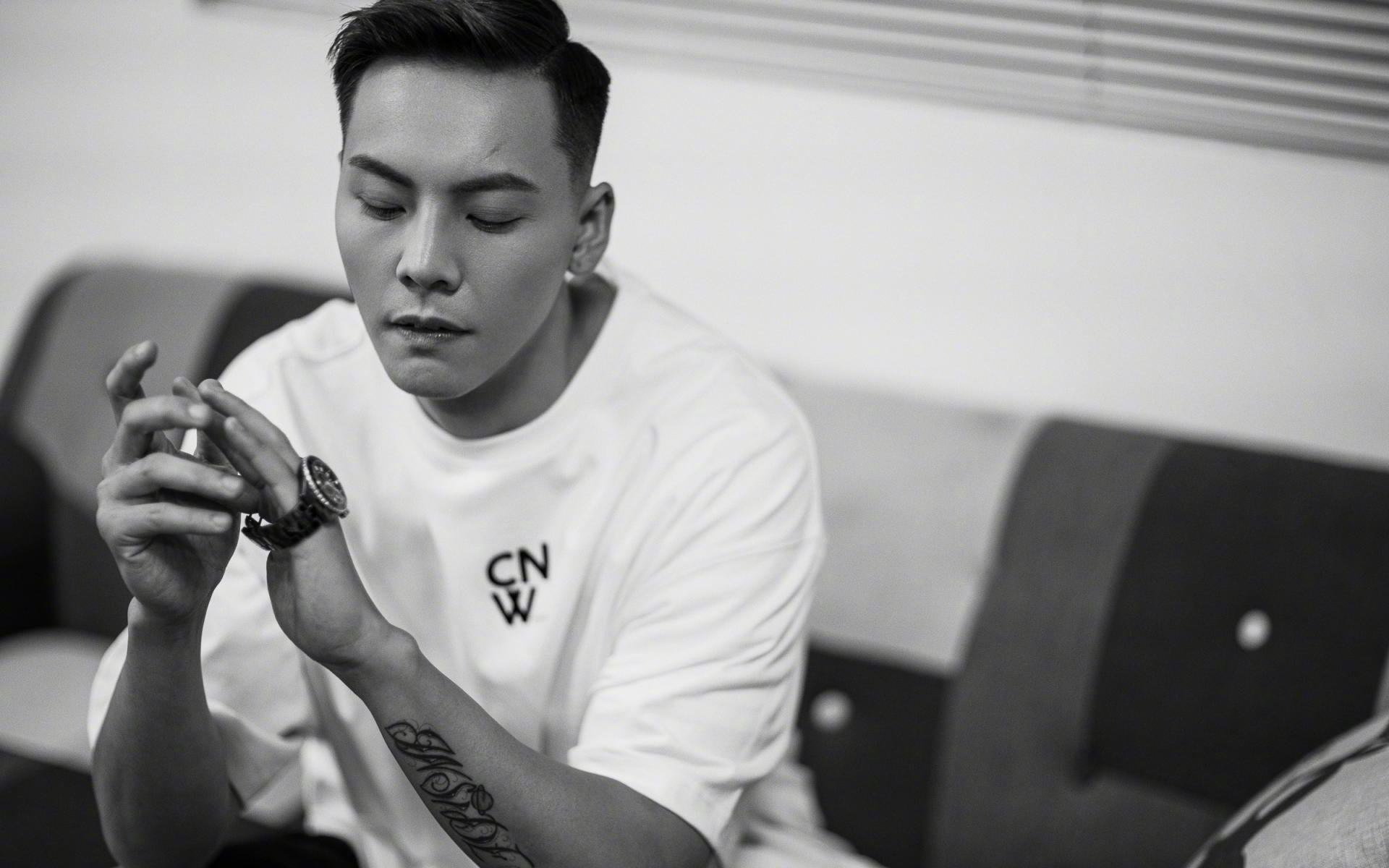 kaiyun中国官方网站-仰泳冲刺希腊女将排名上升，奥运会仰泳比赛女子